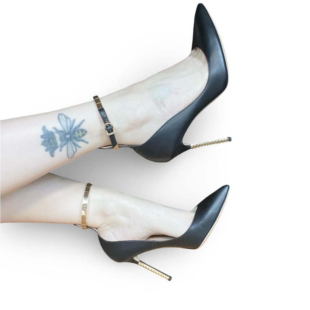 Valentino Rockstud Black Leather Gold Ankle Strap Pointed Toe Heels 100mm 40 9